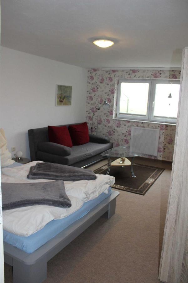 Reinecke Brigitte Re Apartment